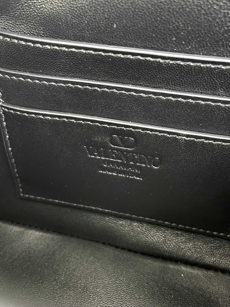 Va1e*ntin0 satchel bag